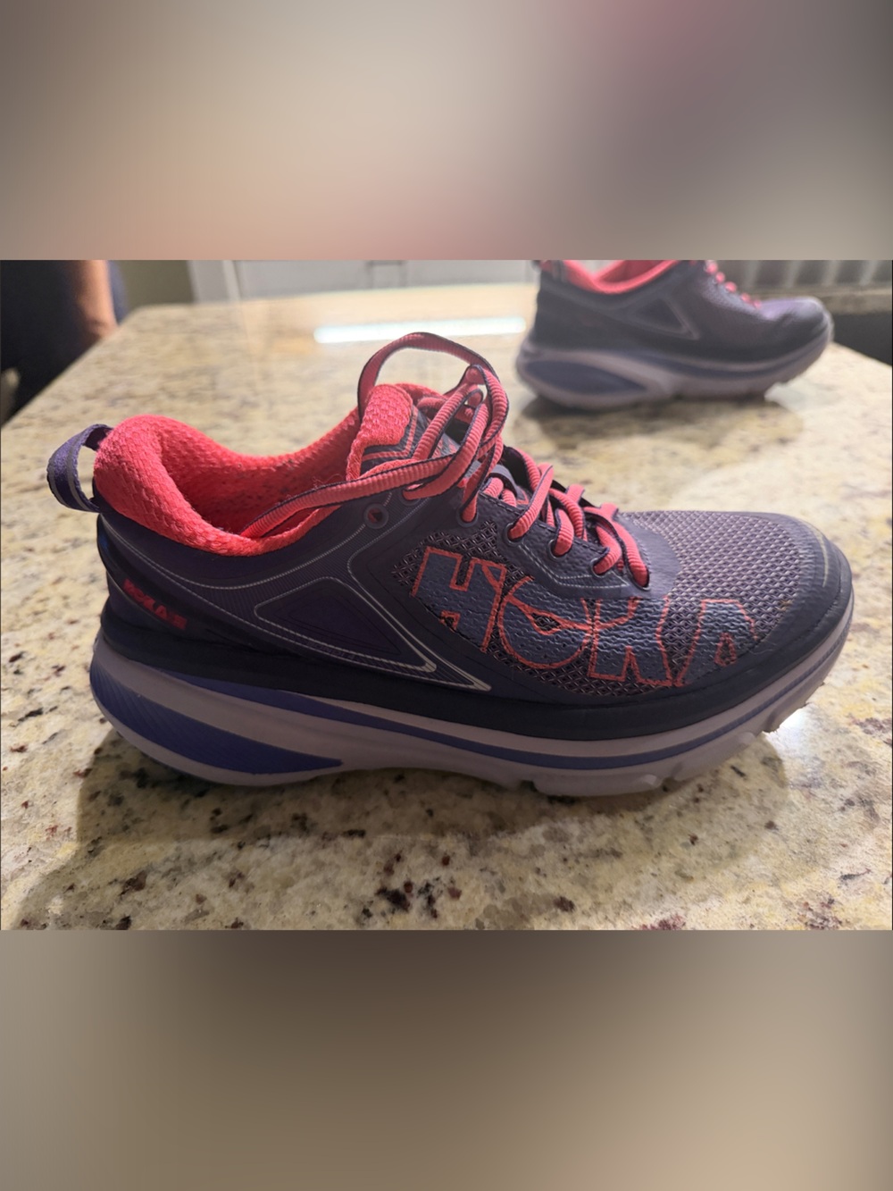 HOKA Arahi 7s 7.5 Women’s Running Shoe - Purple with Pink Accents like new